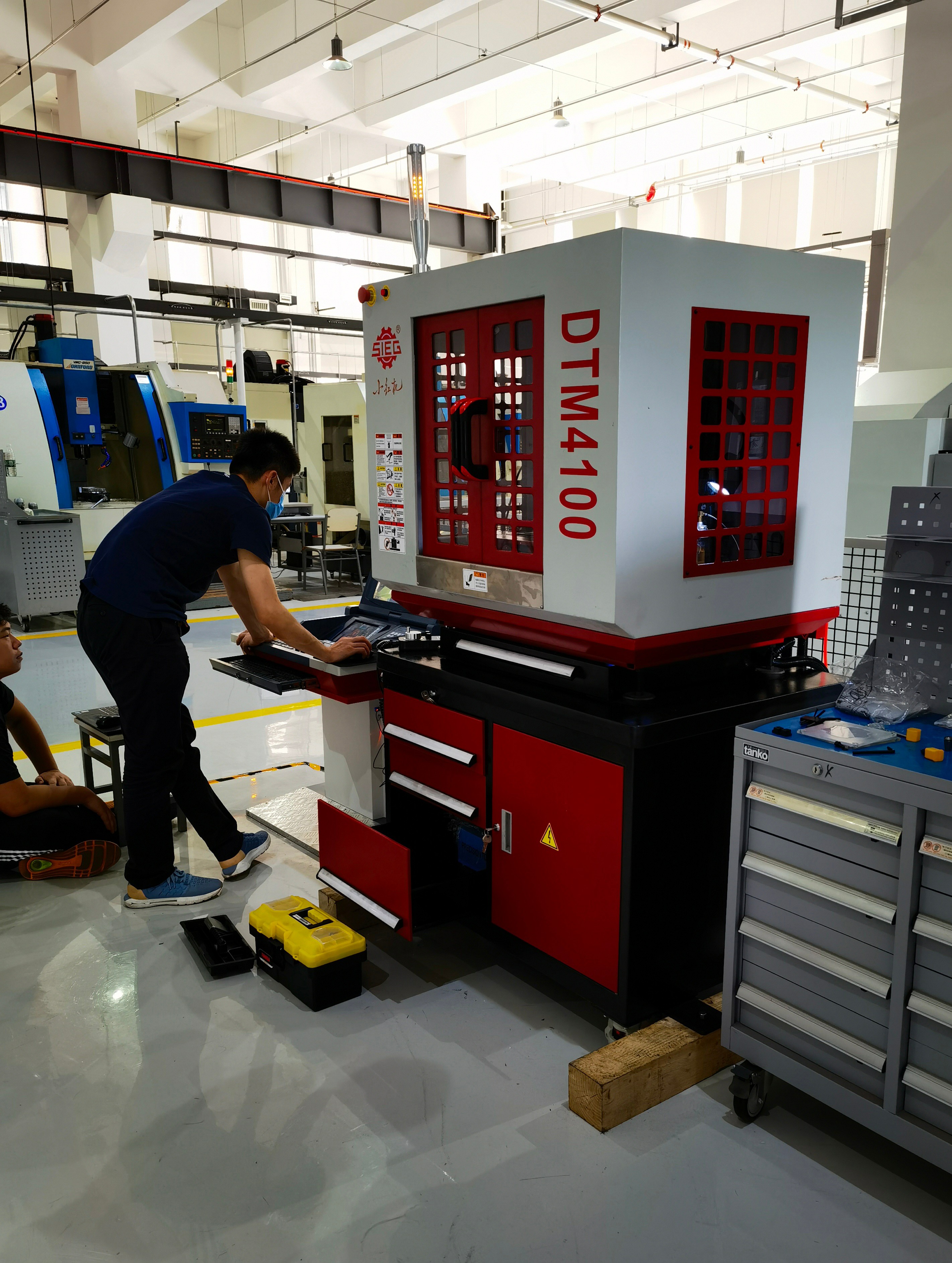 實(shí)驗(yàn)室機(jī)床 實(shí)驗(yàn)室機(jī)床