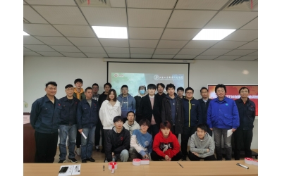 創(chuàng)新實驗室-西馬特STEM創(chuàng)新能力培訓(xùn)班完美收官